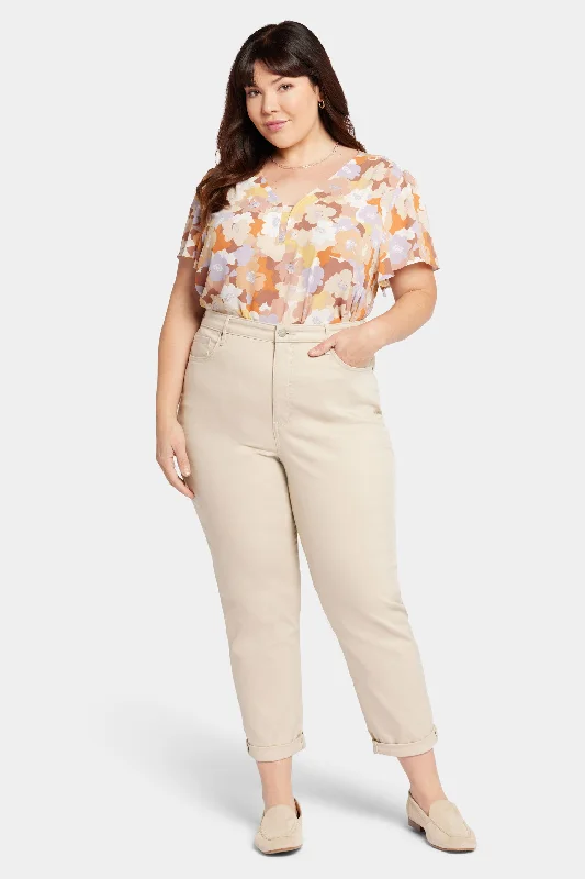 Margot Girlfriend Jeans In Plus Size - Feather