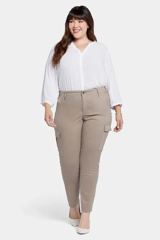 Sheri Slim Jeans In Plus Size - Saddlewood