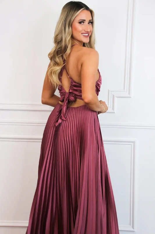 Pretty in Pleats Maxi Dress: Mauve