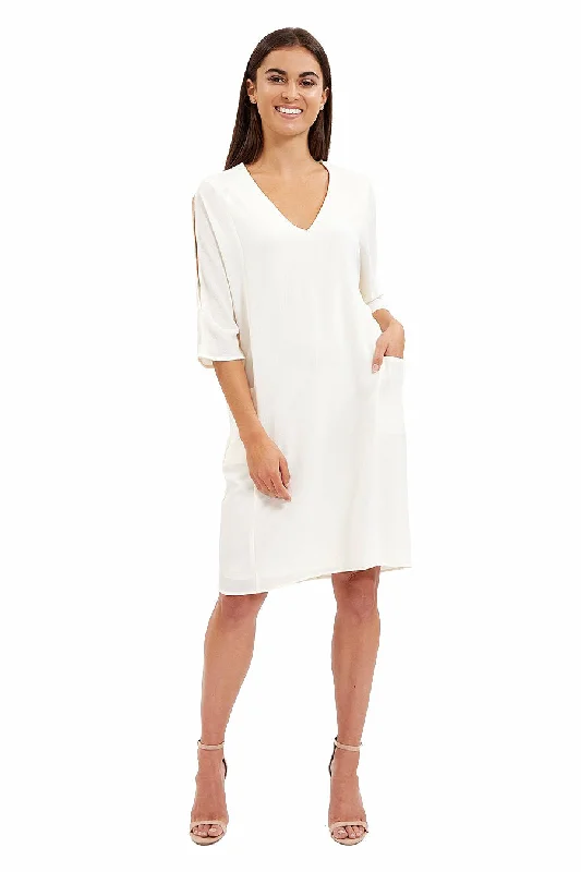 Liquorish Divine White Relaxed Fit Midi Dress With Pockets